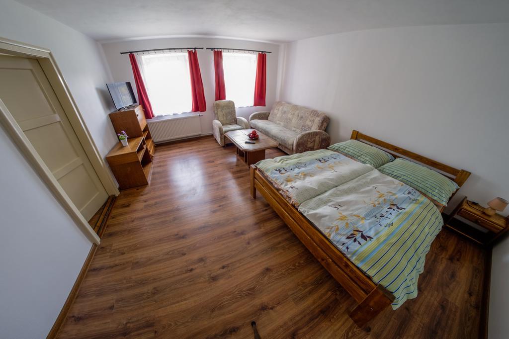 Hostal Stovka Božanov Exterior foto